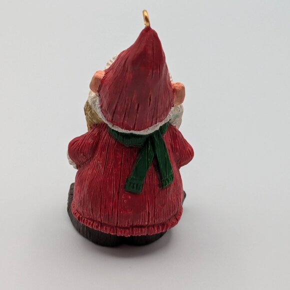 Hallmark Keepsake Old World Gnome 1989, Vintage Christmas Ornament - Picture 4 of 11